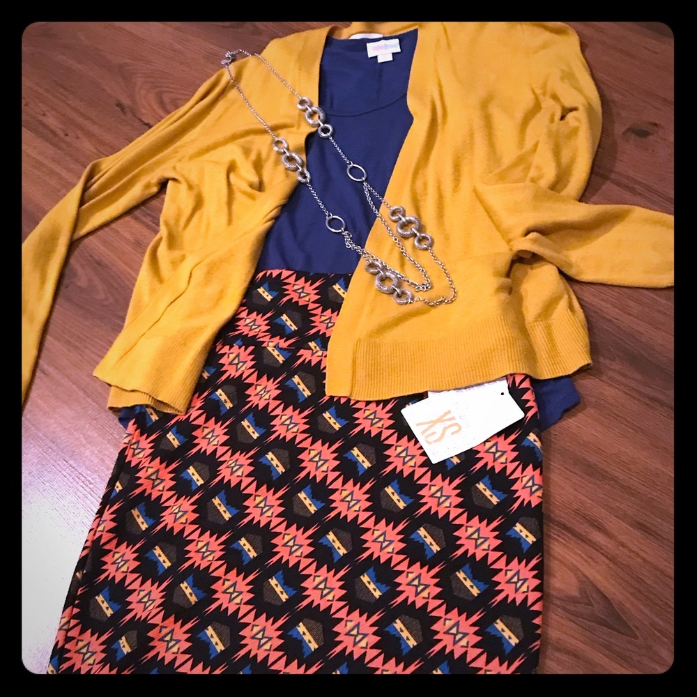 Lularoe Cassie skirt NWT